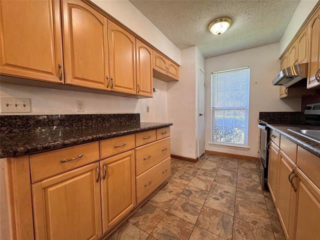 Building Photo - 1804 Serenade Ln