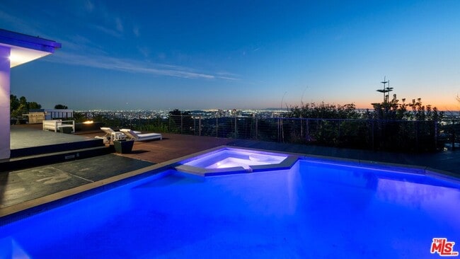 Building Photo - 10134 Angelo View Dr