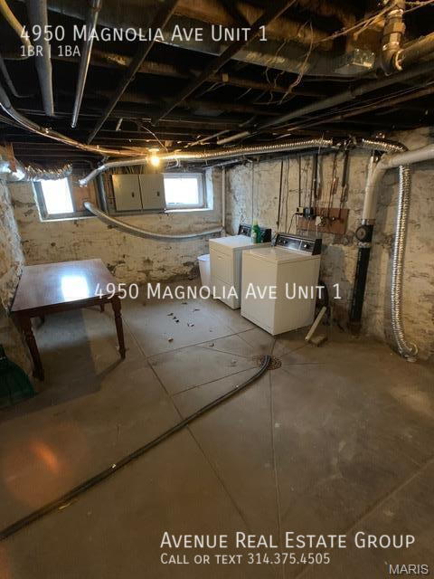 Building Photo - 4950 Magnolia Ave