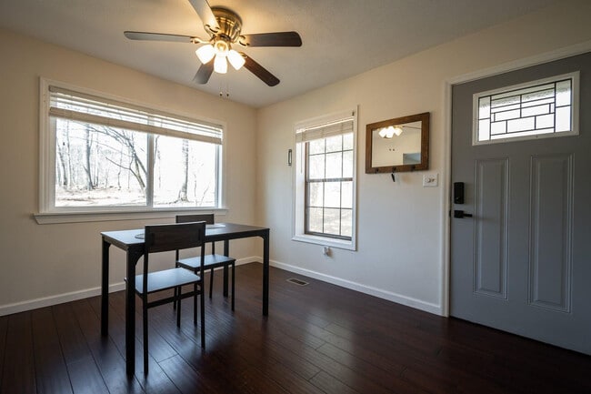 Building Photo - 157 Beaverdam Creek Rd