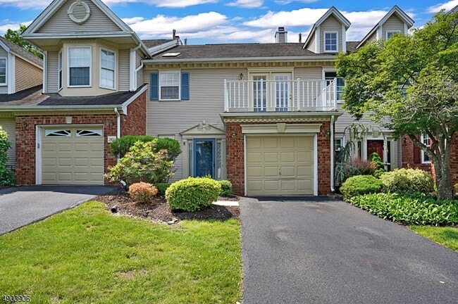 Primary Photo - 2102 Ackmen Ct