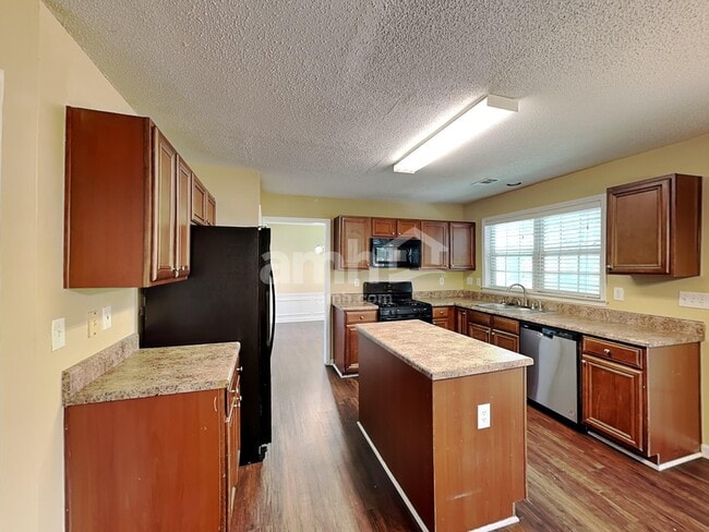 Building Photo - 3472 Chastain Glen Ln NE