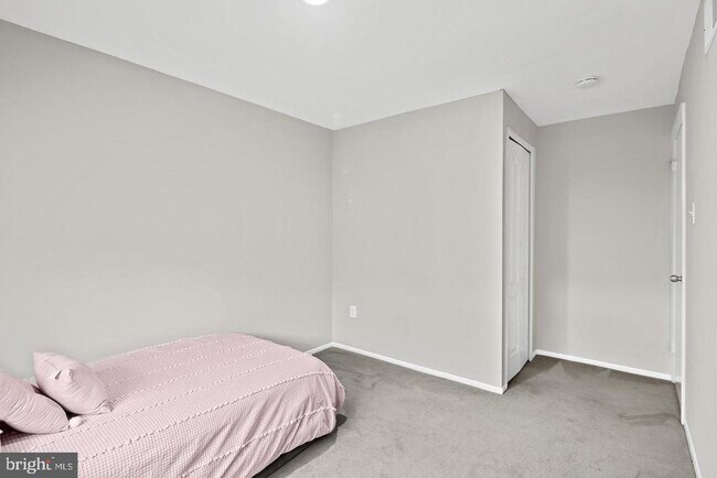 Building Photo - 7068 Winter Rose Path