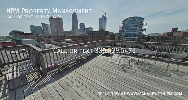 Building Photo - 1133 W 9th St