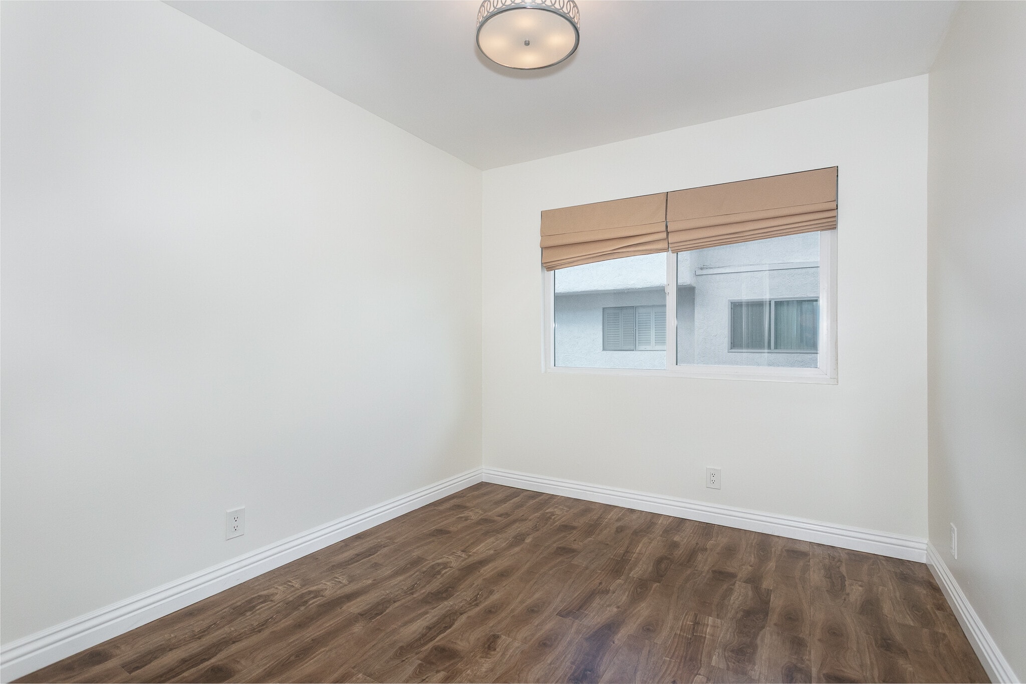 Main Level : Bedroom #1 - 5353 Corteen Plz