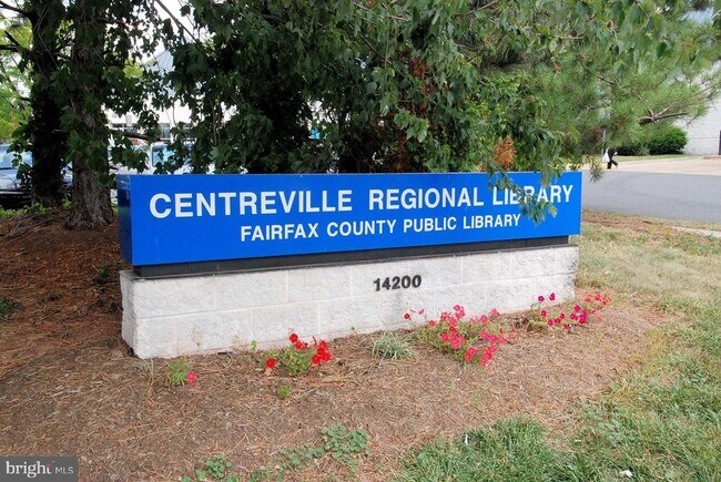 Building Photo - 14301 Grape Holly Grove