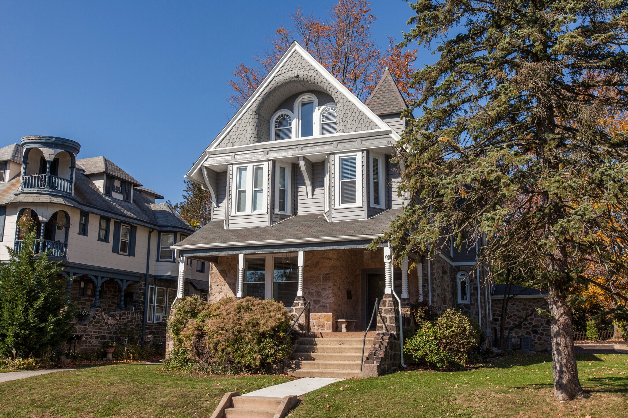 Building Photo - 125 Windsor Ave