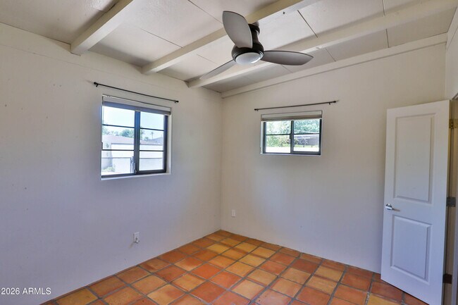 Building Photo - 4243 E Campbell Ave