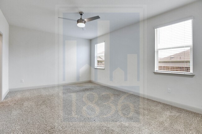 Building Photo - 18001 Umberto Dr
