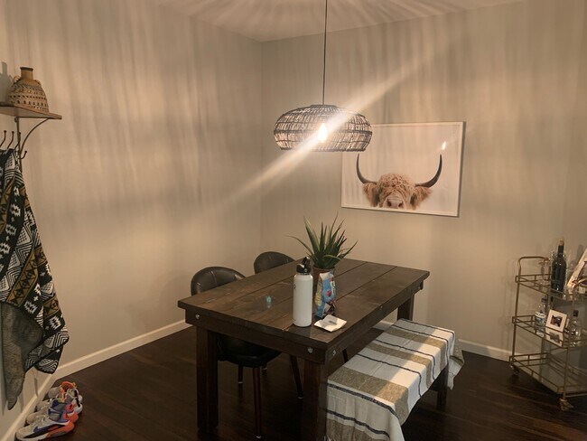 Building Photo - 804 Summer Hawk Dr