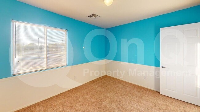 Building Photo - 8016 S Tate Loop