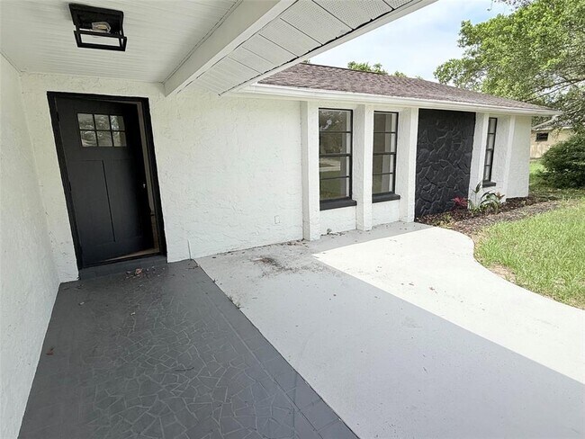 Building Photo - 8512 Longboat Ln