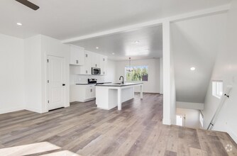 Building Photo - Move-In Ready 4-Bedroom Rental in the Hear...