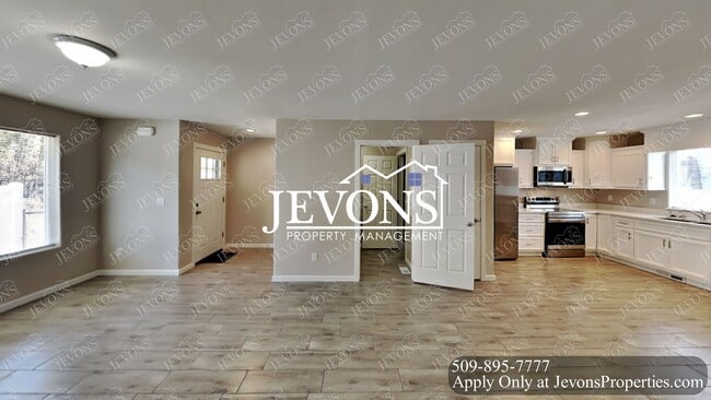 Building Photo - 1912 W Mead Ave