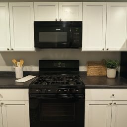 Building Photo - 1902 Greenwood Ave