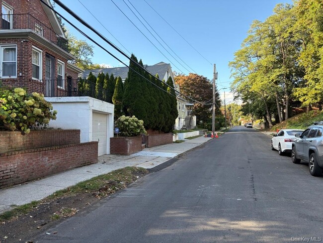 Building Photo - 23 Belknap Ave