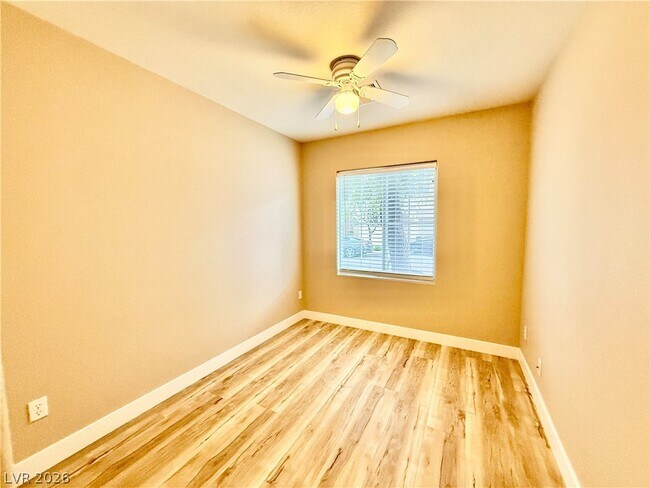 Building Photo - 8948 Amy Olivia Ave