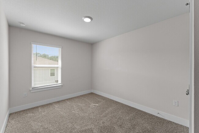 Building Photo - 9483 Nature Crk Cir