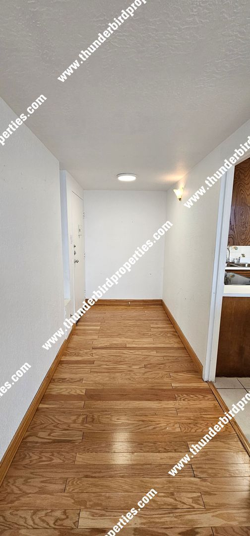 Building Photo - 1331 Park Ave SW