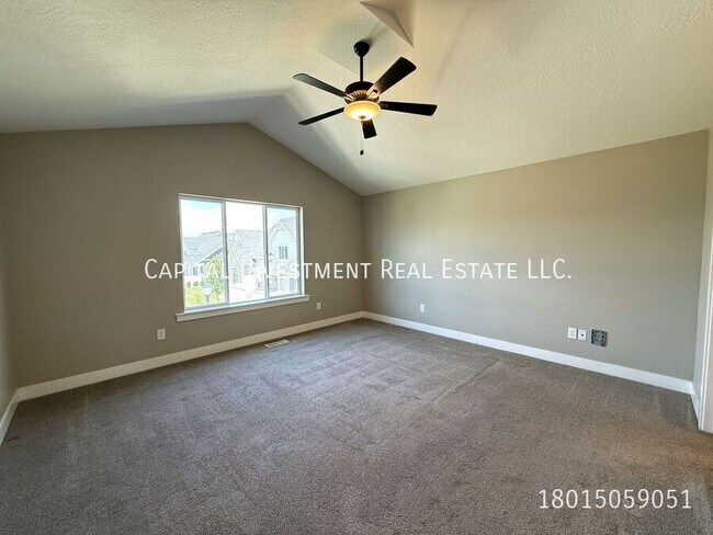 Building Photo - 2774 Lacewood Dr