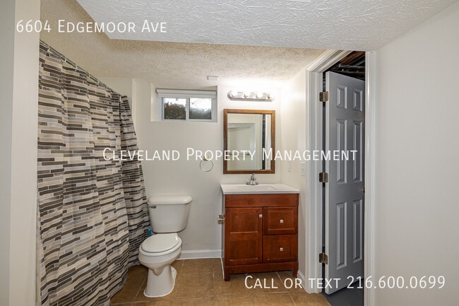 Building Photo - 6604 Edgemoor Ave