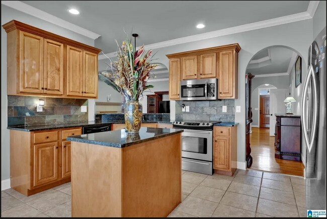 Building Photo - 2015 River Birch Way