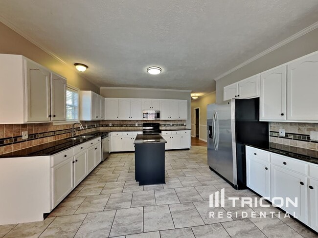 Building Photo - 105 Crooked Creek Ct