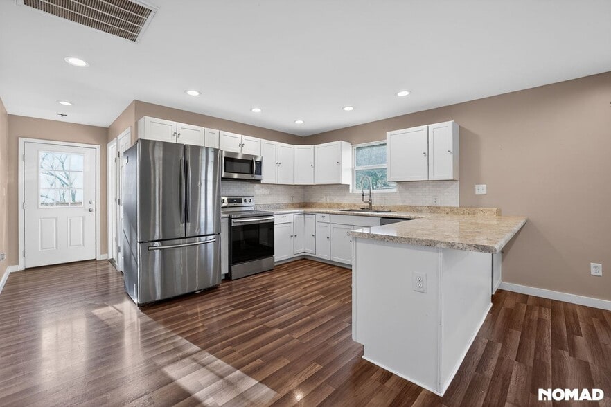 Building Photo - 2246 Green Acres Cir