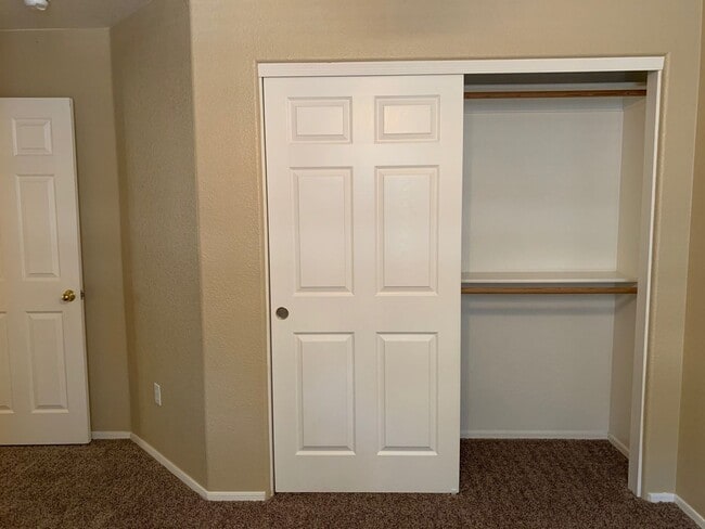 Building Photo - 4 Bedroom - 2 Bath - 1589 Sq. Ft. Home in Gladden Farms Community - Marana