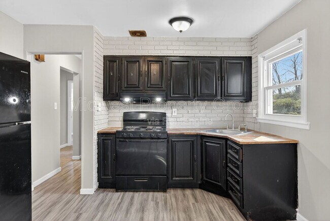 Building Photo - 12035 Krenning Ln