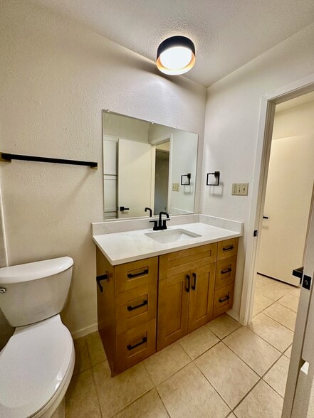 Bathroom - 1302 Thornridge Rd