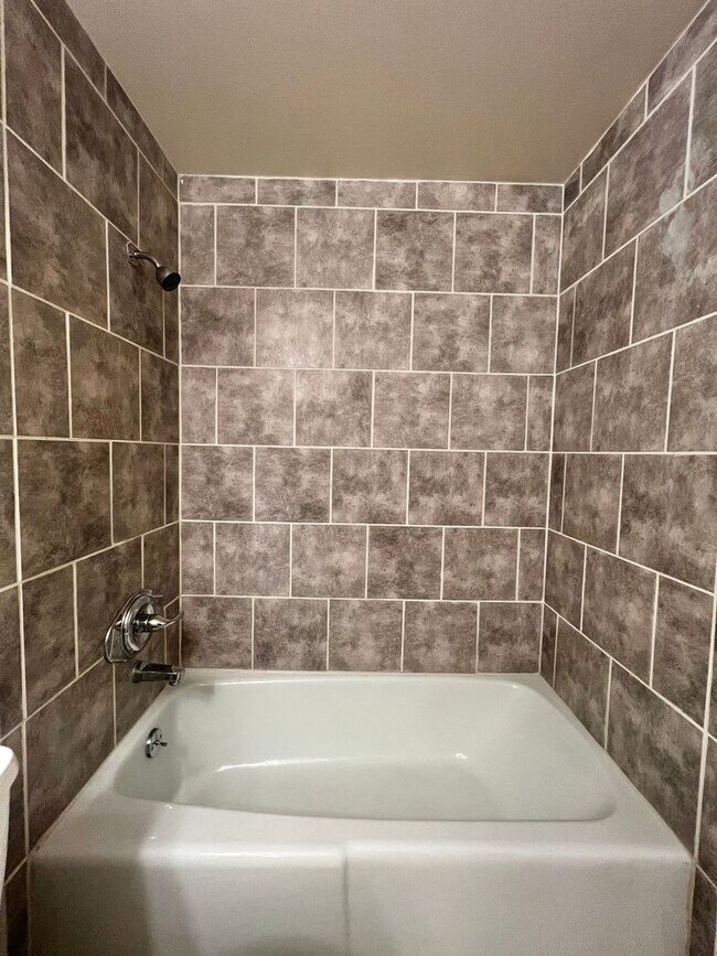 Building Photo - Mathews634 (KC-JF-NB)