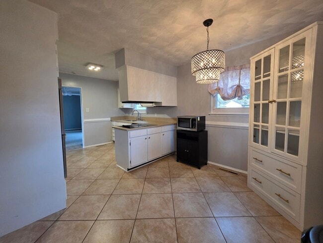 Building Photo - Carolanne Farms