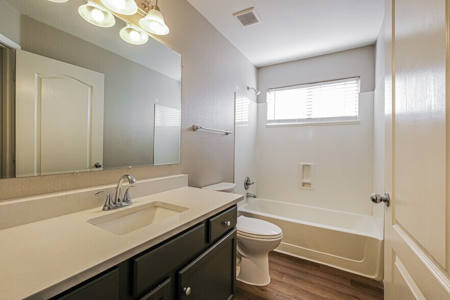Building Photo - 4538 W Fawn Dr
