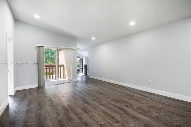 Building Photo - 6211 SW 116th Pl