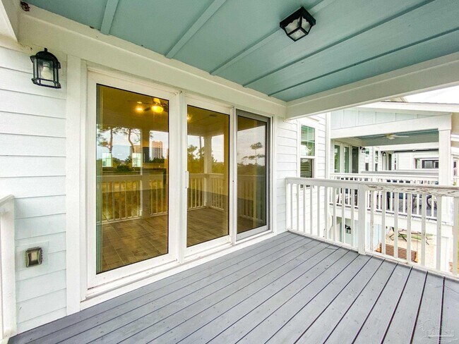 Building Photo - 14545 Salt Meadow Dr