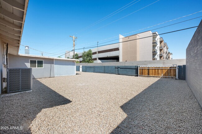 Building Photo - 2037 N 71st St