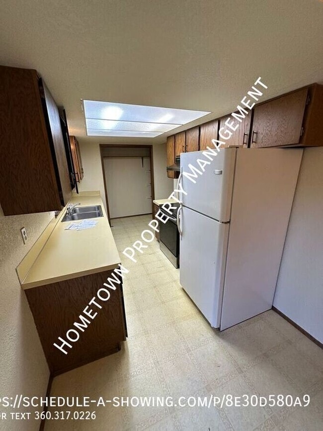 Building Photo - 6707 36th Ave SE