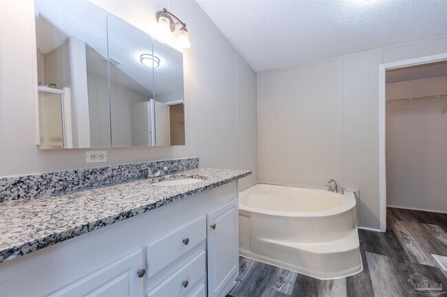 Building Photo - 5816 Congress Ct