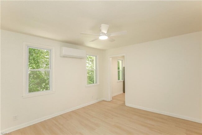 Building Photo - Cozy 2-Bedroom with Modern Upgrades