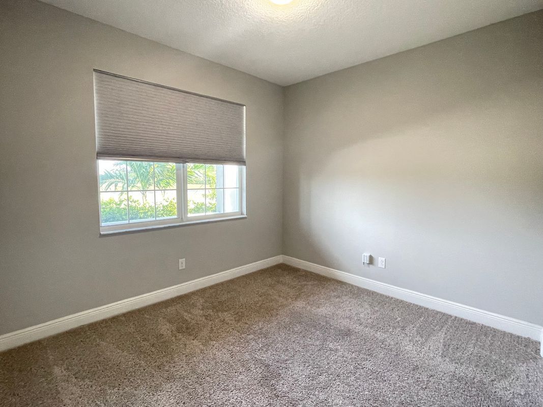 Building Photo - 2981 Casterton Dr