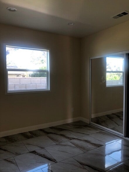 Building Photo - 1022 Morada Pl