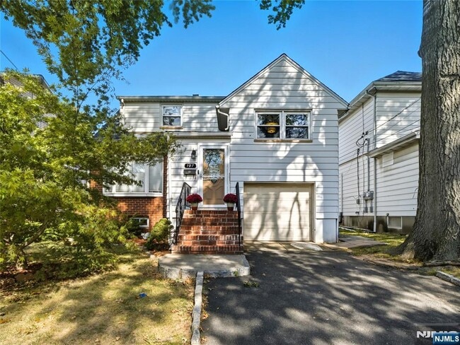 Primary Photo - 197 Fairview Ave