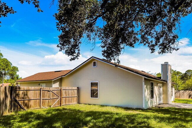 Building Photo - 8405 Rockridge Ct