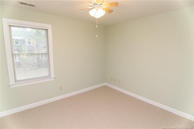 Building Photo - 2021 Shadow Creek Dr