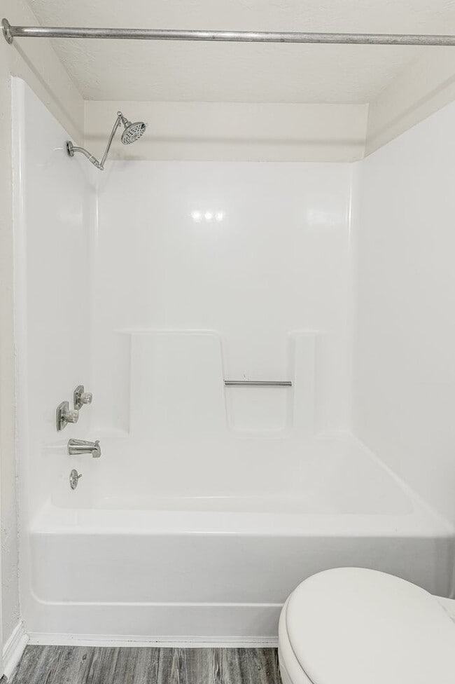 Building Photo - 2902 NW 45th Pl