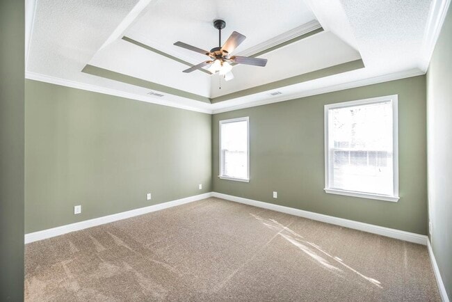 Building Photo - 102 Summerstone Bend