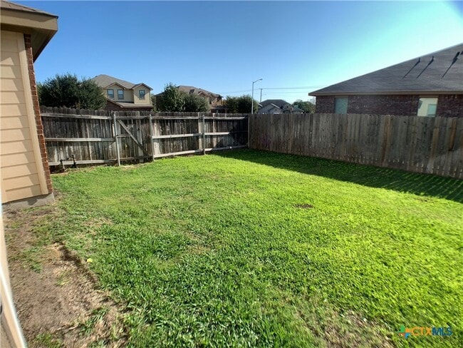 Building Photo - 1140 Brown Rock Dr