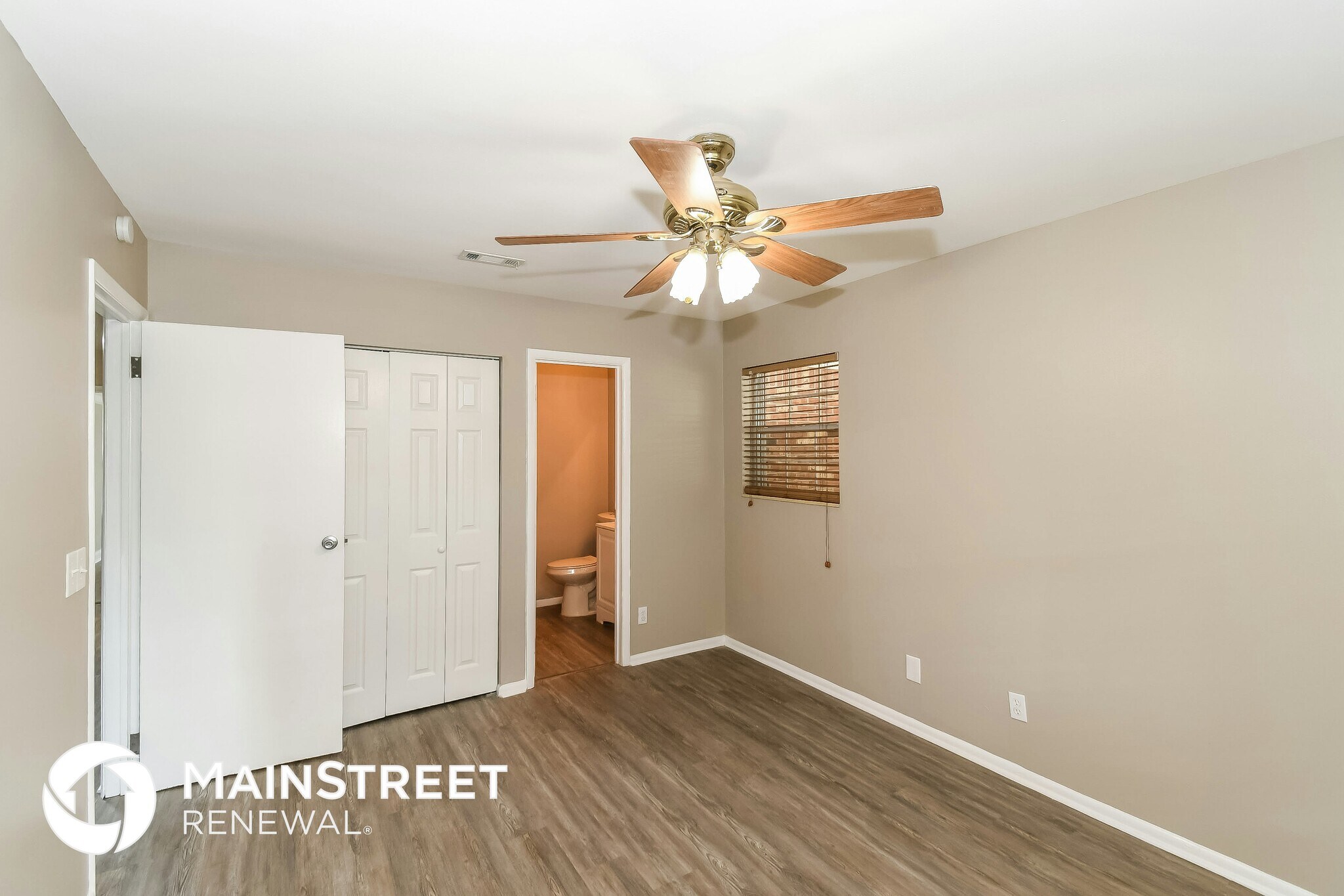 Building Photo - 5562 Enchanted Dr