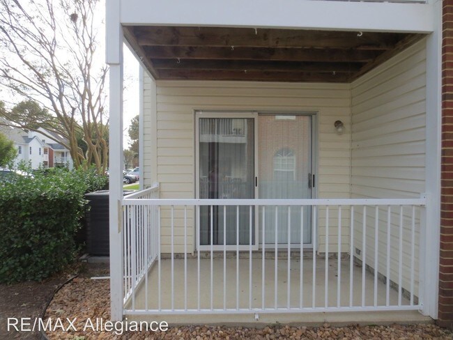 Building Photo - 2 br, 2 bath House - 1523 PENROSE ARCH